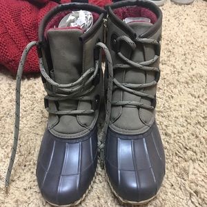 Tommy Hilfieger duck boots